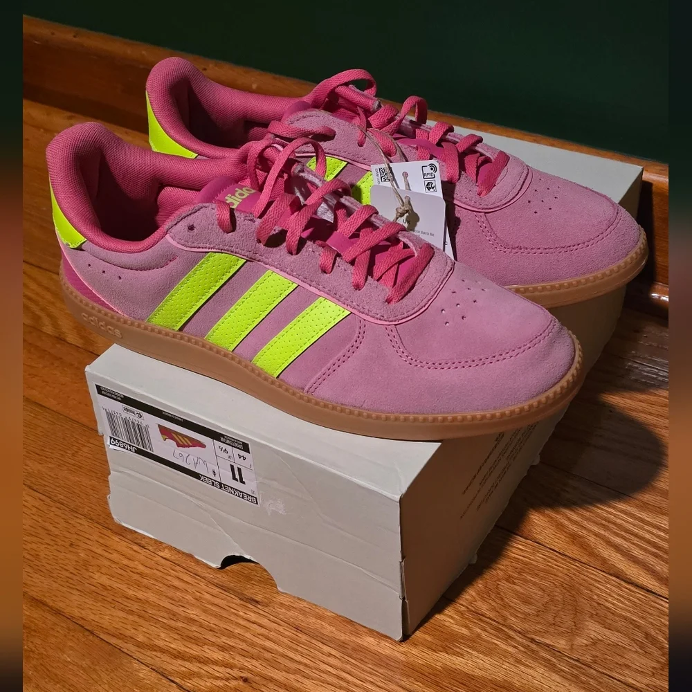 adidas Breaknet Women's Sneakers Size 11 Pink and Neon Green Brand New In Box